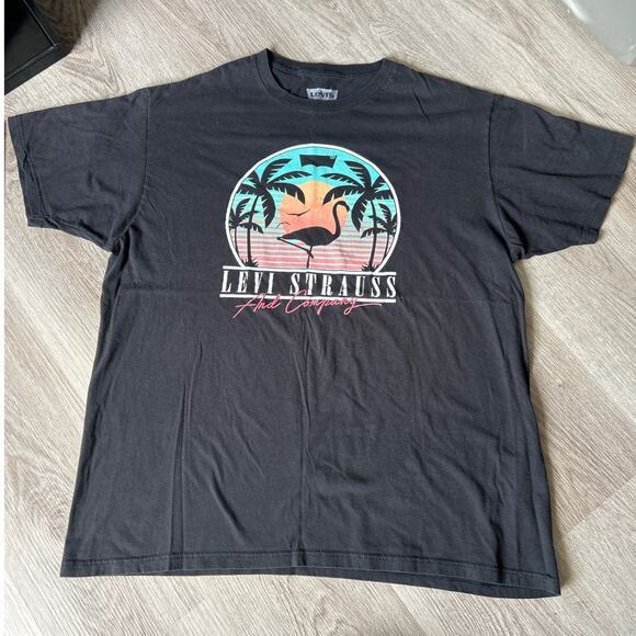 Levi Strauss and Company tshirt size XL - Picture 1 of 6